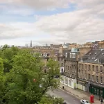 Prime Edinburgh City Centre - 4 Bed Penthouse