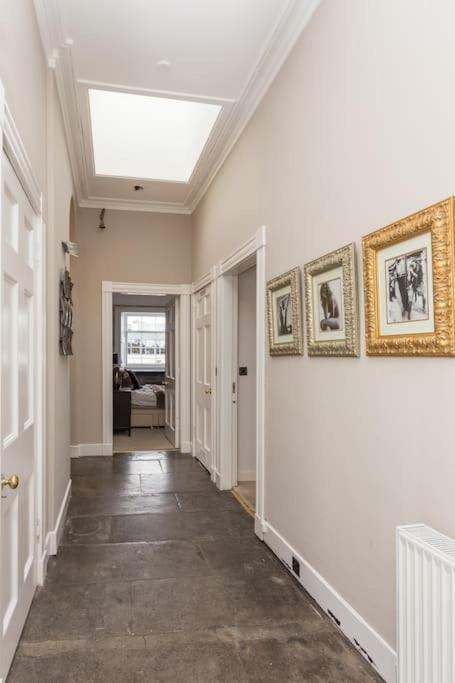 Prime Centre - 4 Bed Penthouse