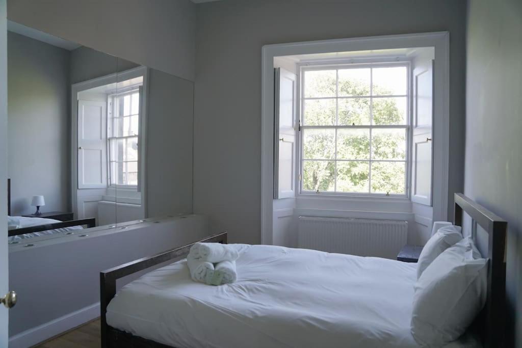 Prime Centre - 4 Bed Penthouse