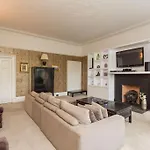Prime Edinburgh City Centre - 4 Bed Penthouse